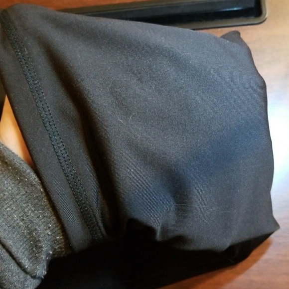 FINAL PRICE DROP~Black Capri Yoga Pants - Picture 6 of 6